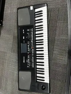 Korg - PA300